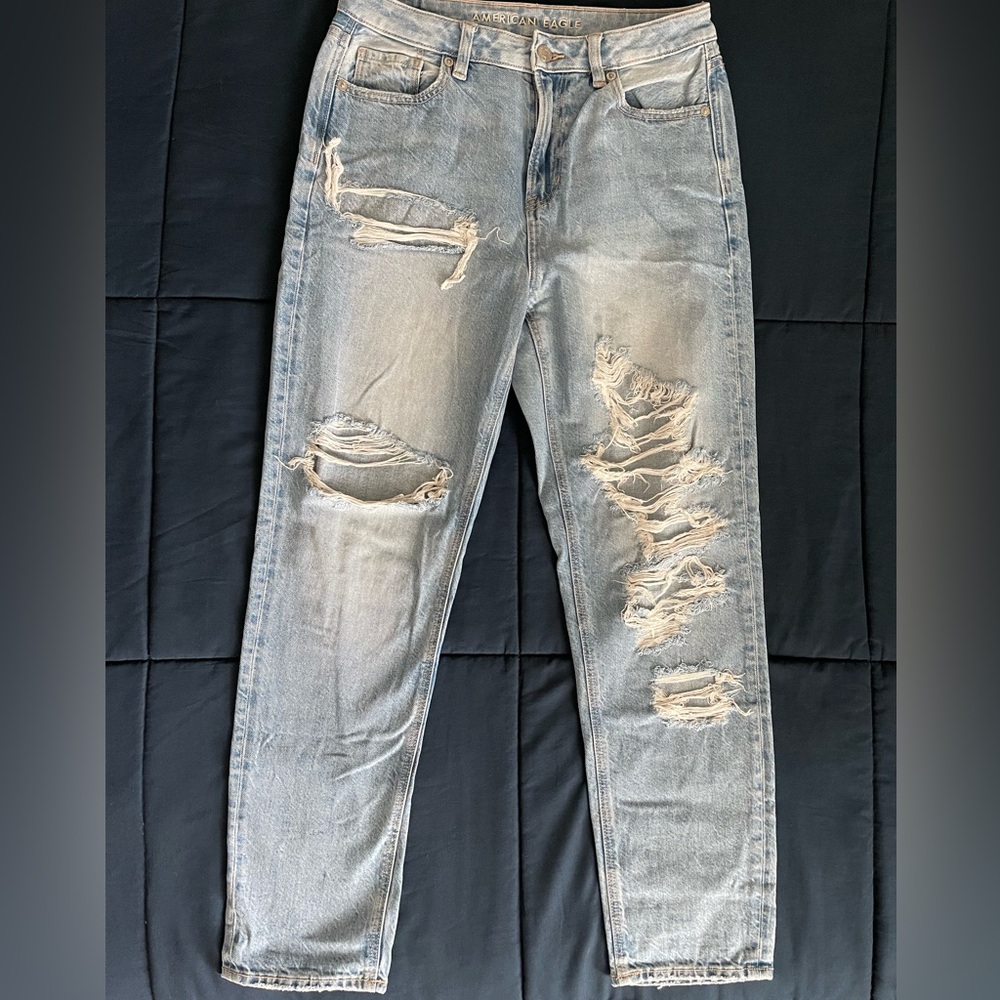 American Eagle Mom Jeans